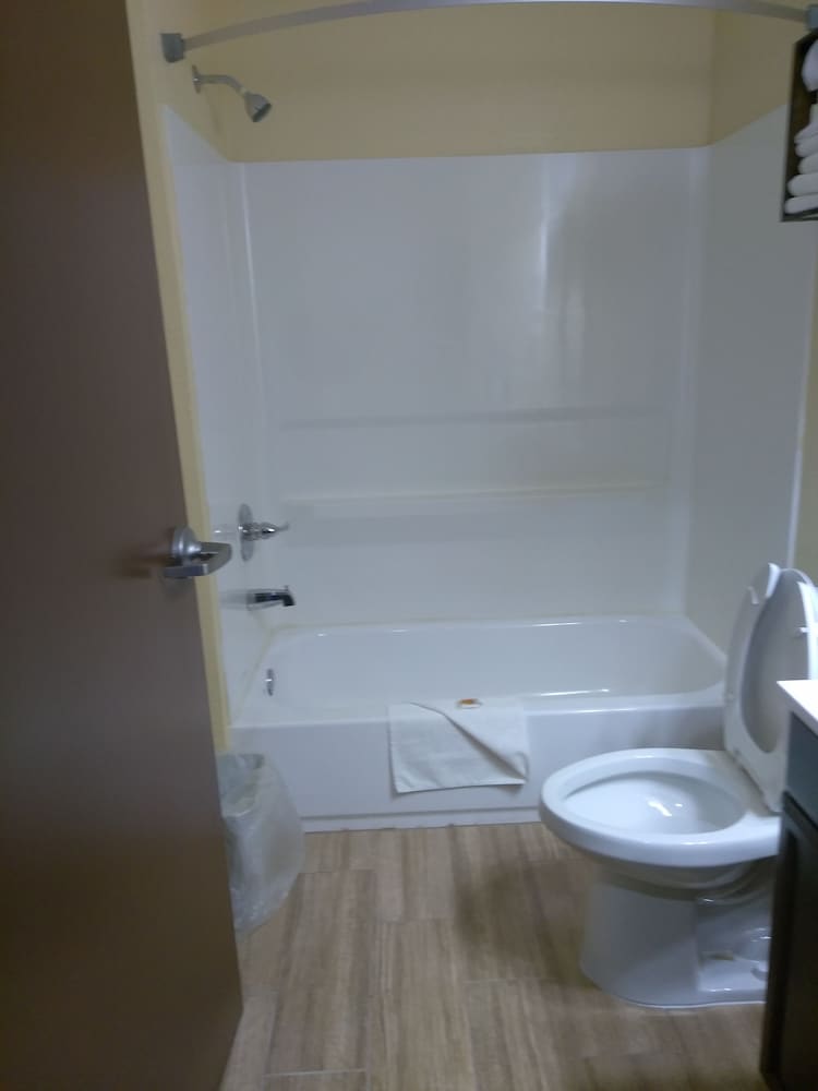 Room - Photo 4