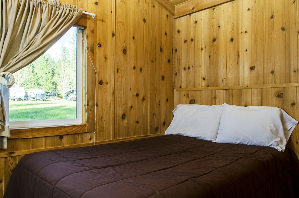 Cabin, 1 Bedroom, Non Smoking (Ramp, Linens Included) photo 1