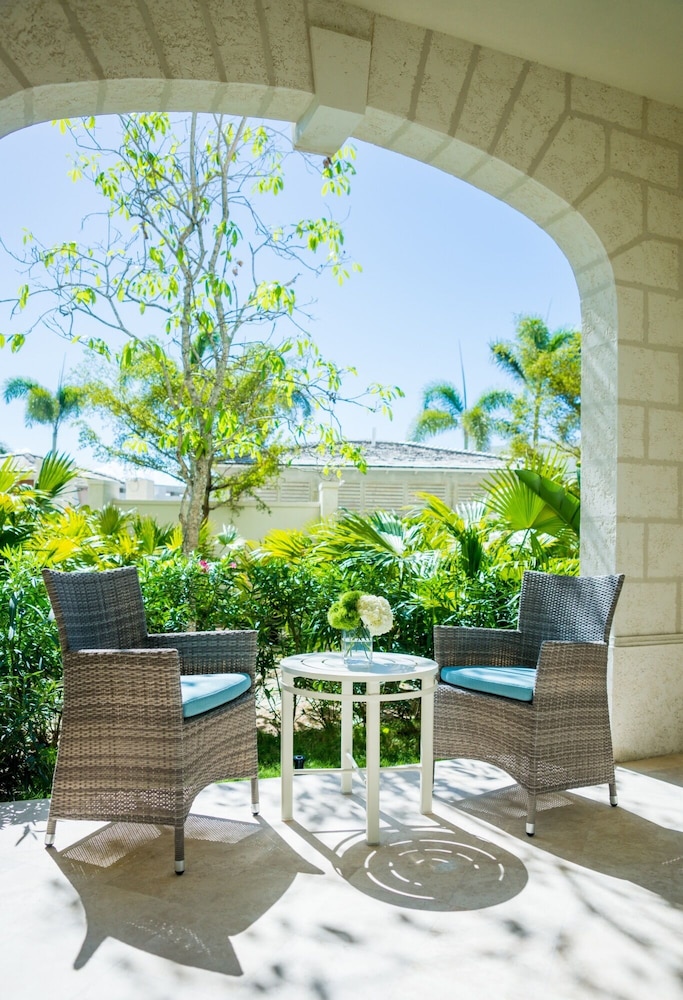 Junior Suite, Pool View