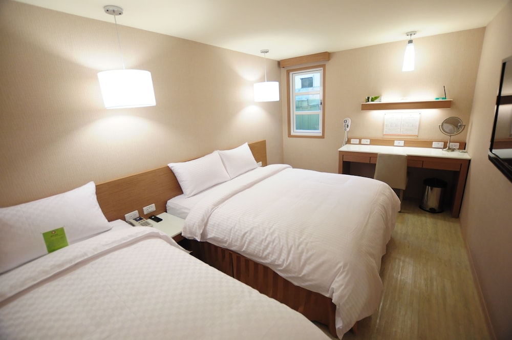 Elite Triple Room