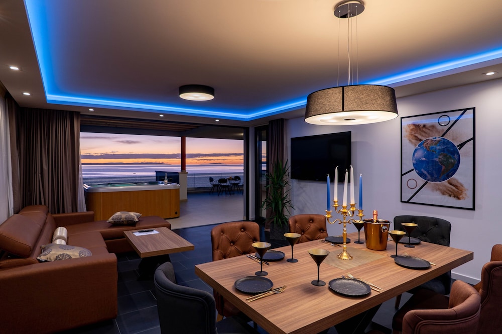 Presidential Penthouse, Sea View, Beachfront, photo 6