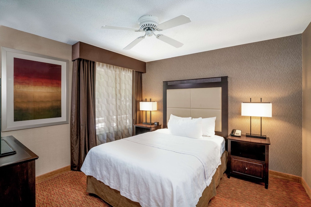 Suite, 1 Queen Bed, Non Smoking - Photo 1