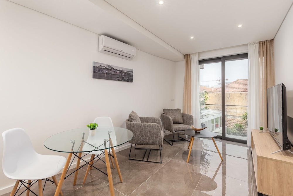 Signature Apartment