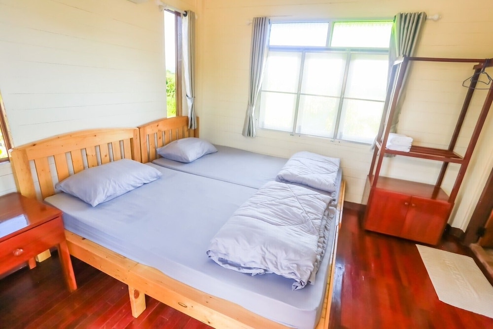 Standard Twin Room - Photo 1