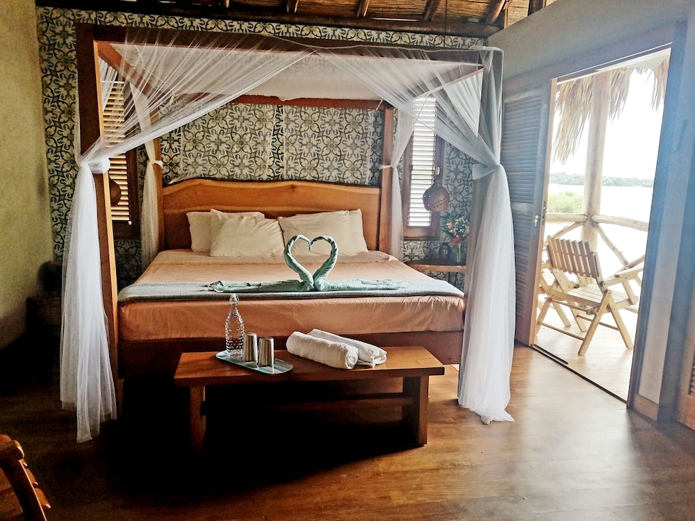 Suite, 2 Bedrooms, Lake View