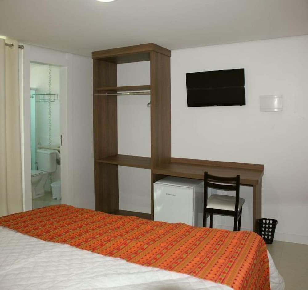 Standard Twin Room photo 3