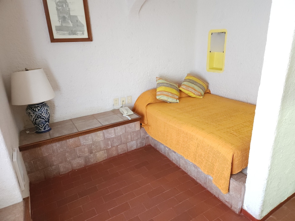 Standard Room - Photo 1