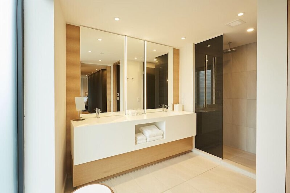 Premier Suite