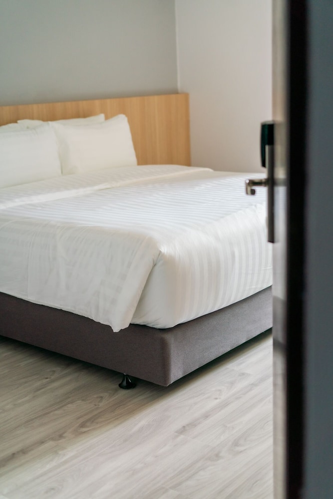 Standard Double Room - Photo 2
