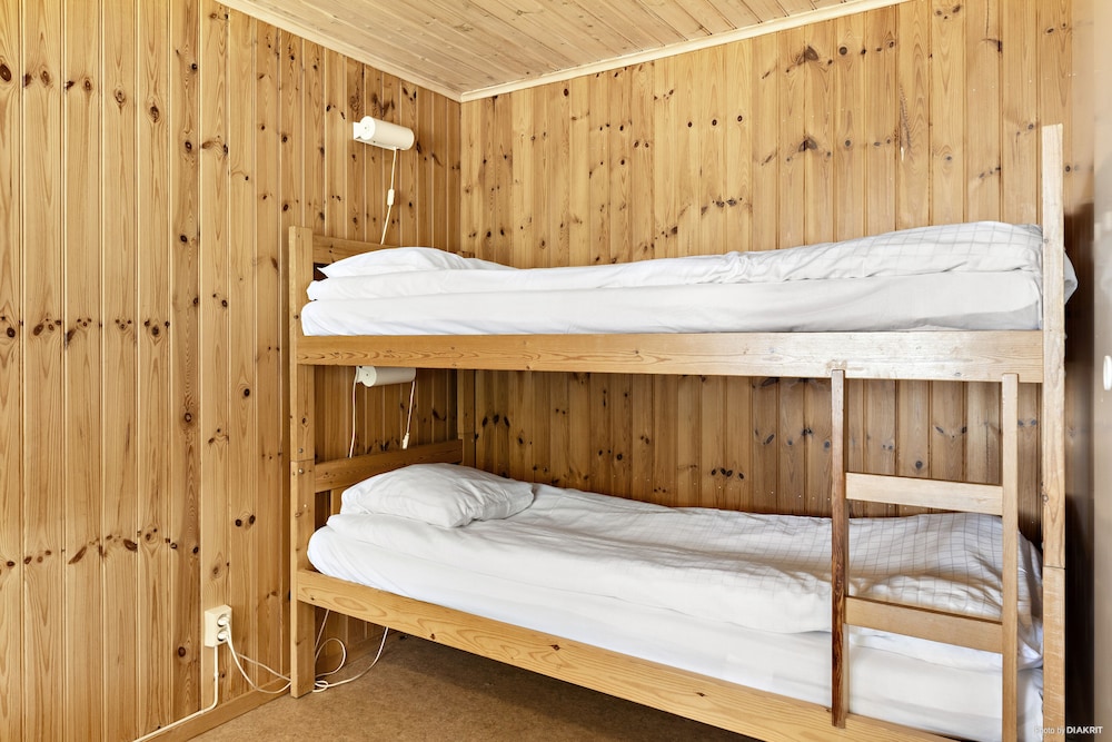 Cabin (Torsöstuga) photo 2