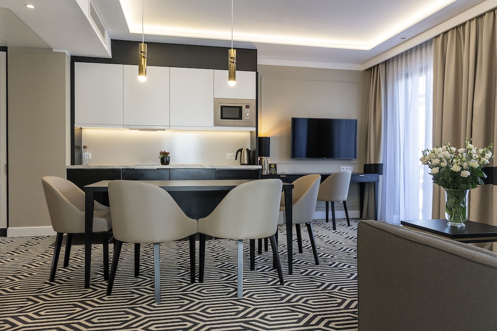 Superior Apartment, 2 Bedrooms - Photo 2