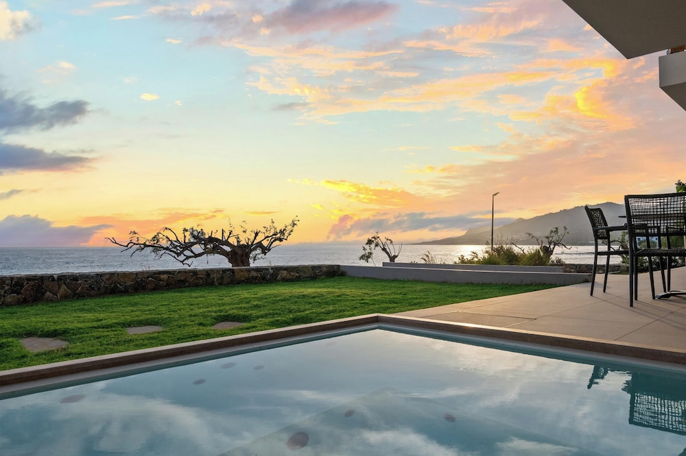 Apartment, Sea View, Beachfront