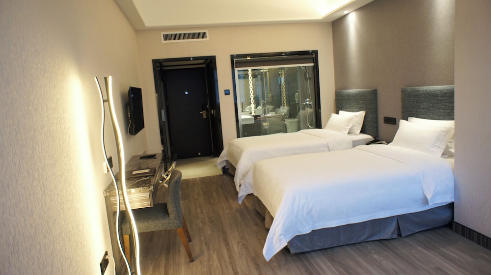 Elite Twin Room photo 2