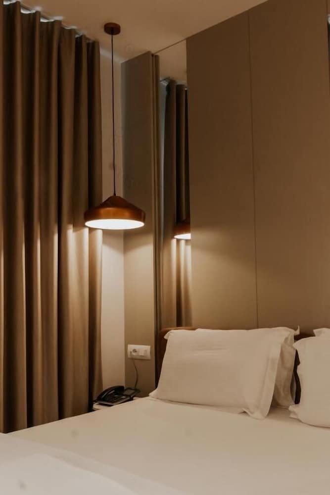 Twin Room with City View photo 1