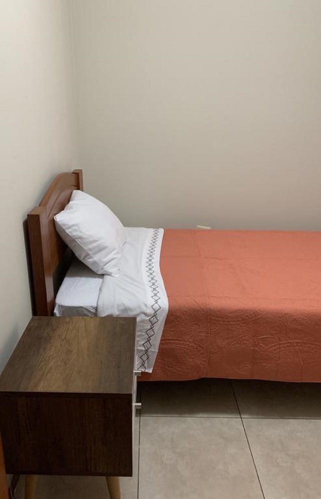 Standard Double Room, Shared Bathroom photo 3
