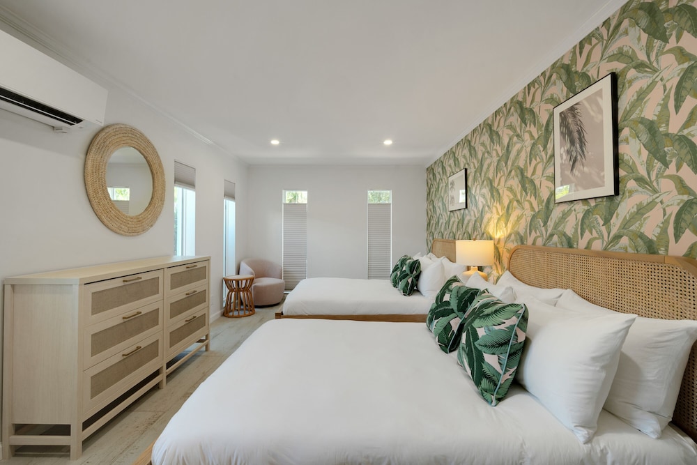 House (4 Bedrooms)