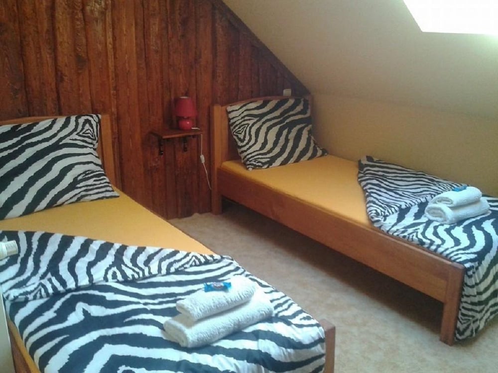Twin Room, Ensuite photo 3