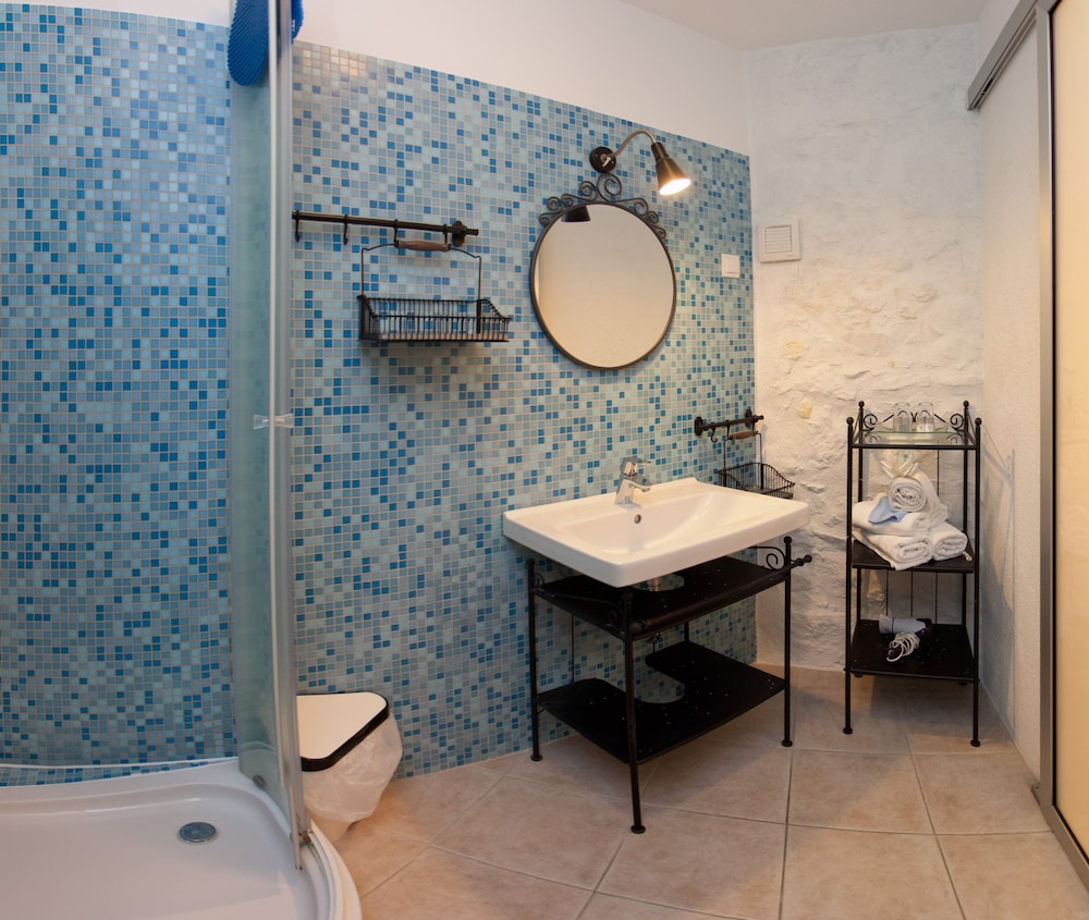 Deluxe Double or Twin Room, Ground Floor photo 2