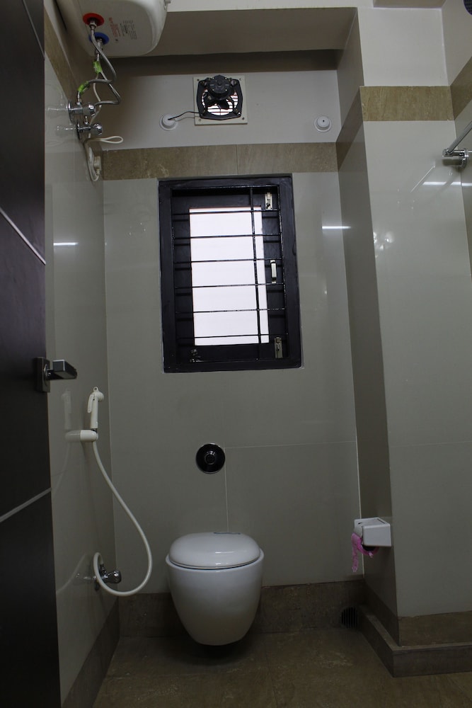 Deluxe King Ac Room