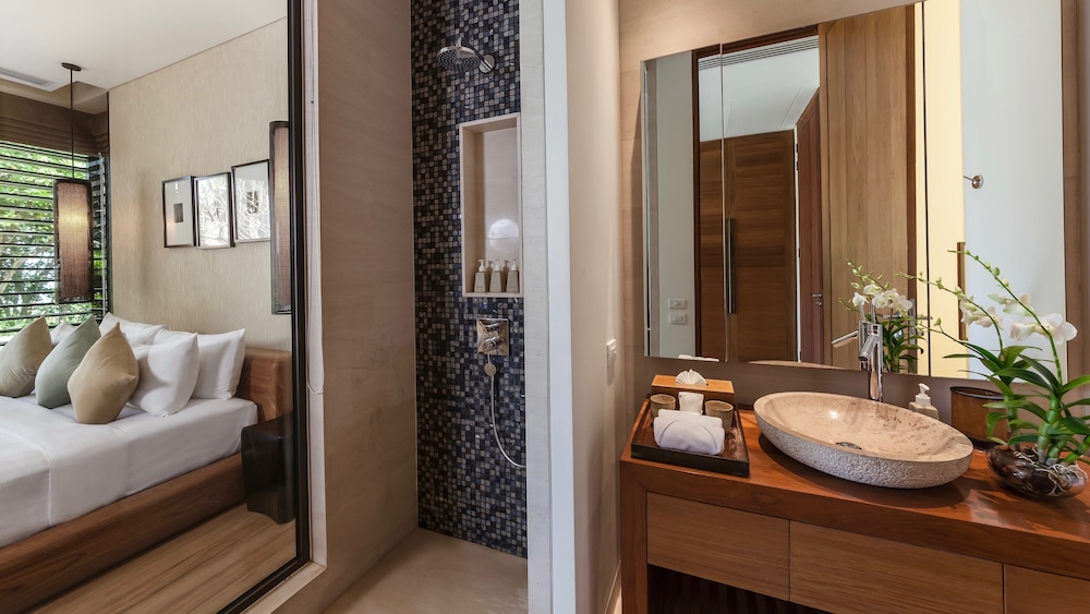 Luxury Villa photo 2