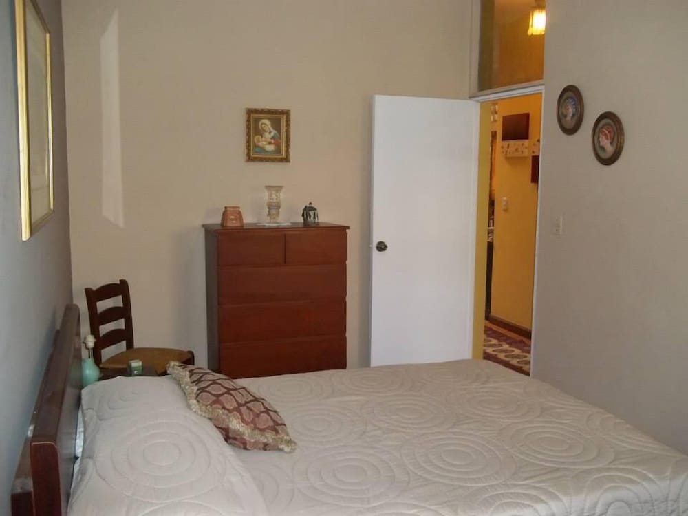 House, 3 Bedrooms photo 3