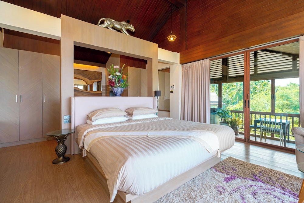 Deluxe Studio Suite - Photo 1