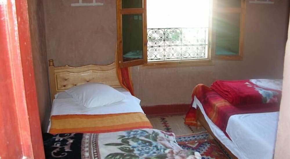 Standard Twin Room photo 2