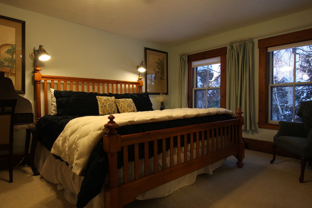 Jennifer (King Suite) photo 2