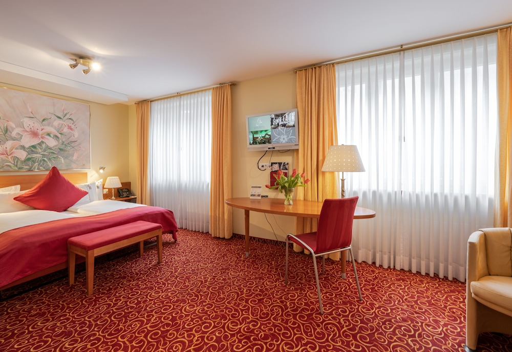 Superior Twin Room, 2 Twin Beds - Photo 14
