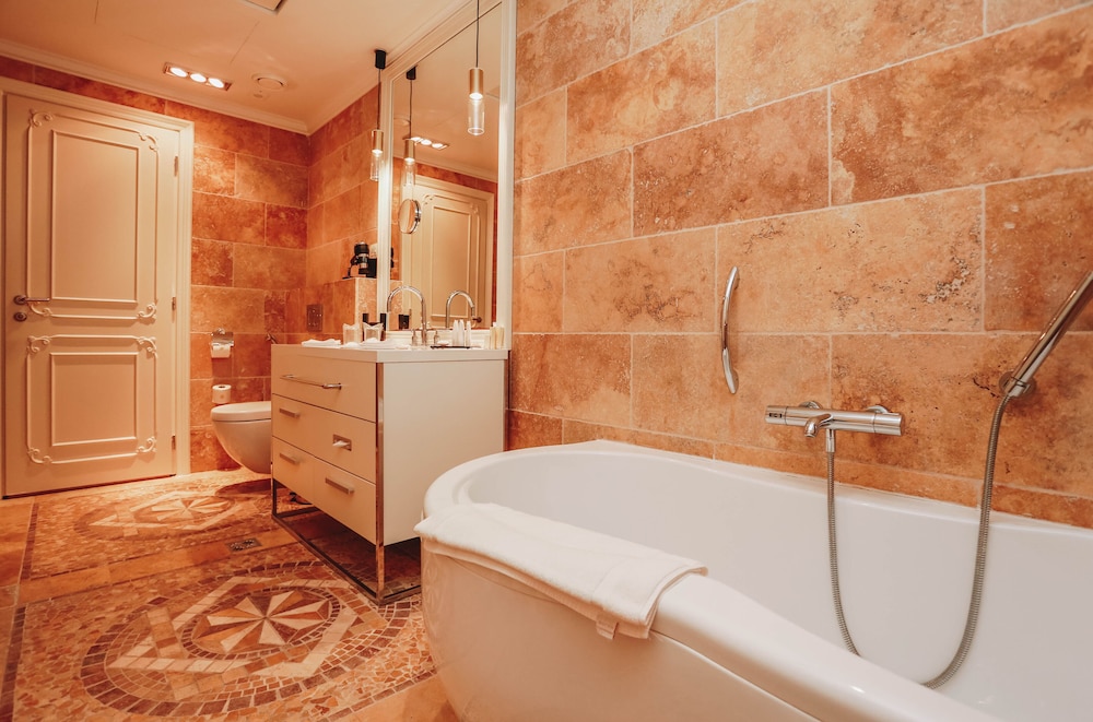 Family Studio Suite - Photo 6