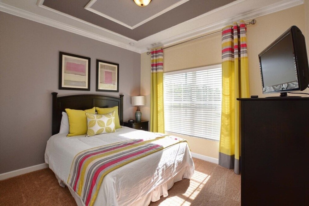 Townhome, 5 Bedrooms