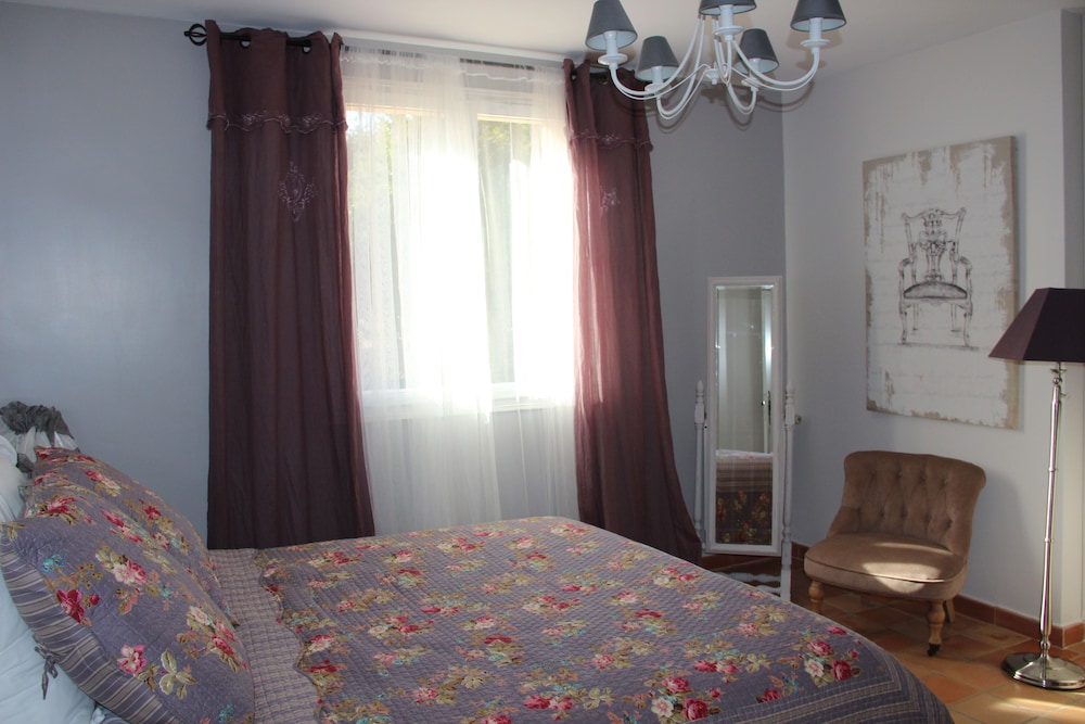 Double Room, Pool View (La Pinede) photo 1