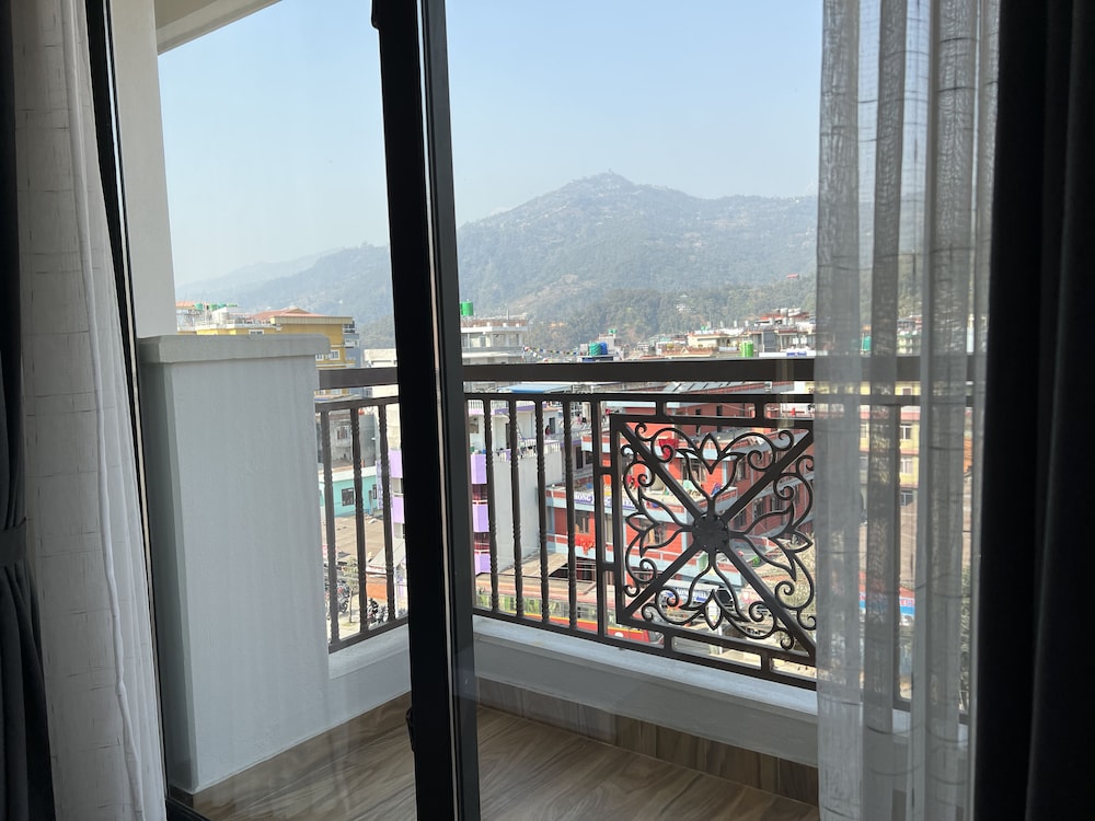 Deluxe Twin Room - Photo 21
