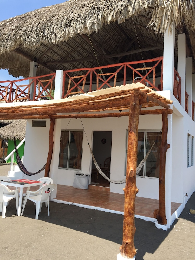 Premium Bungalow photo 1