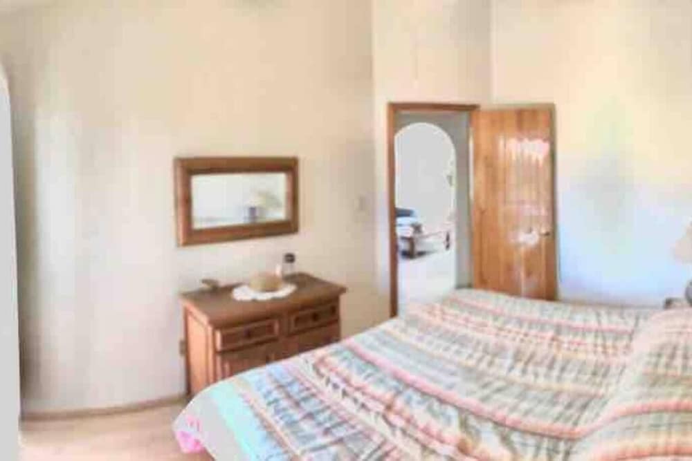 Apartment (2 Bedrooms)