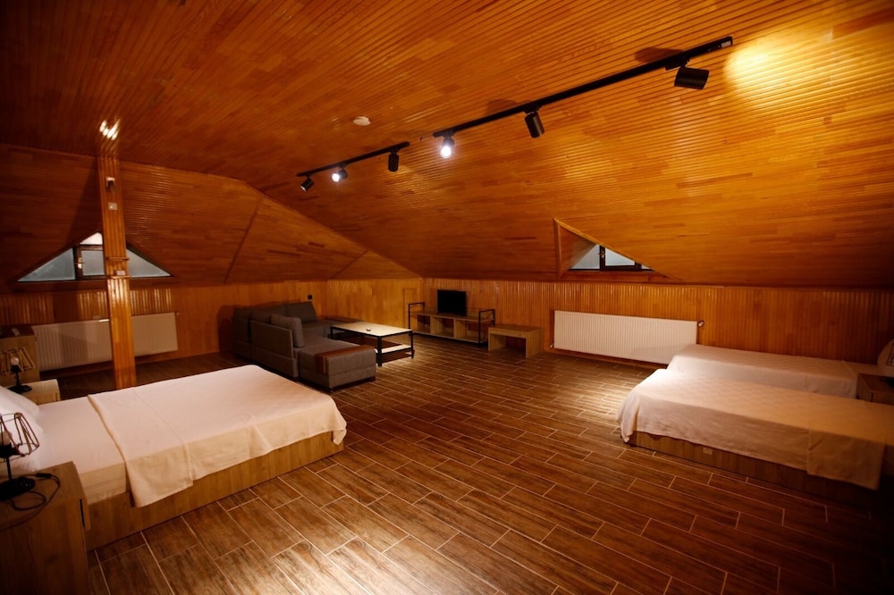 Deluxe Penthouse, Garden View photo 1
