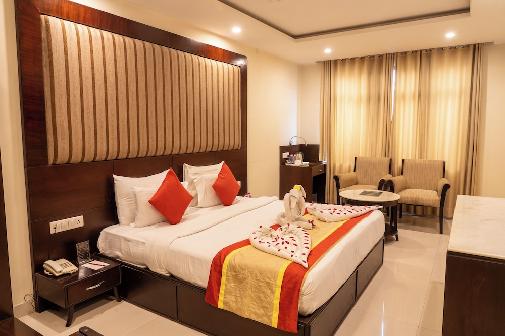 Executive Room - Photo 1