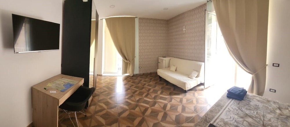 Deluxe Double or Twin Room, Balcony