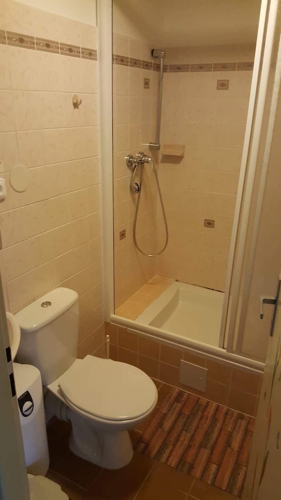 Basic Double Or Twin Room photo 2