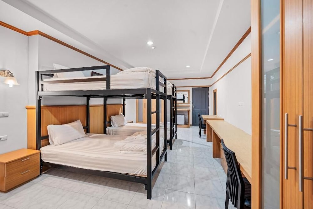 Standard Shared Dormitory