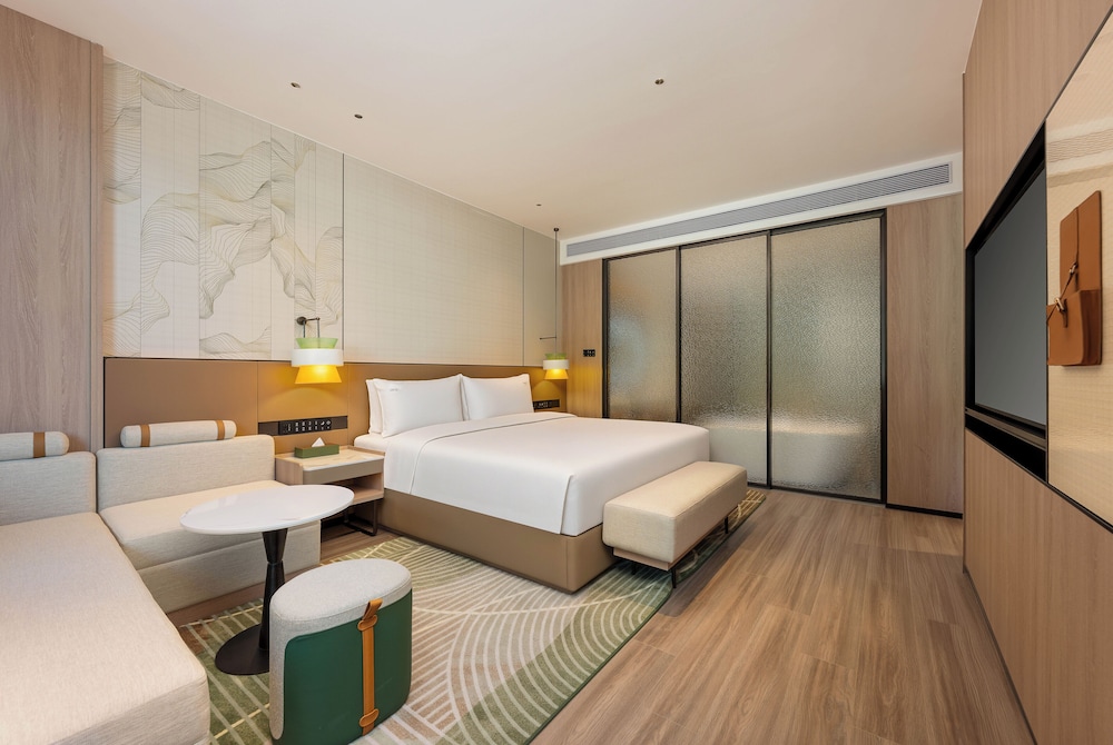 One Bedroom Premium Suite photo 3