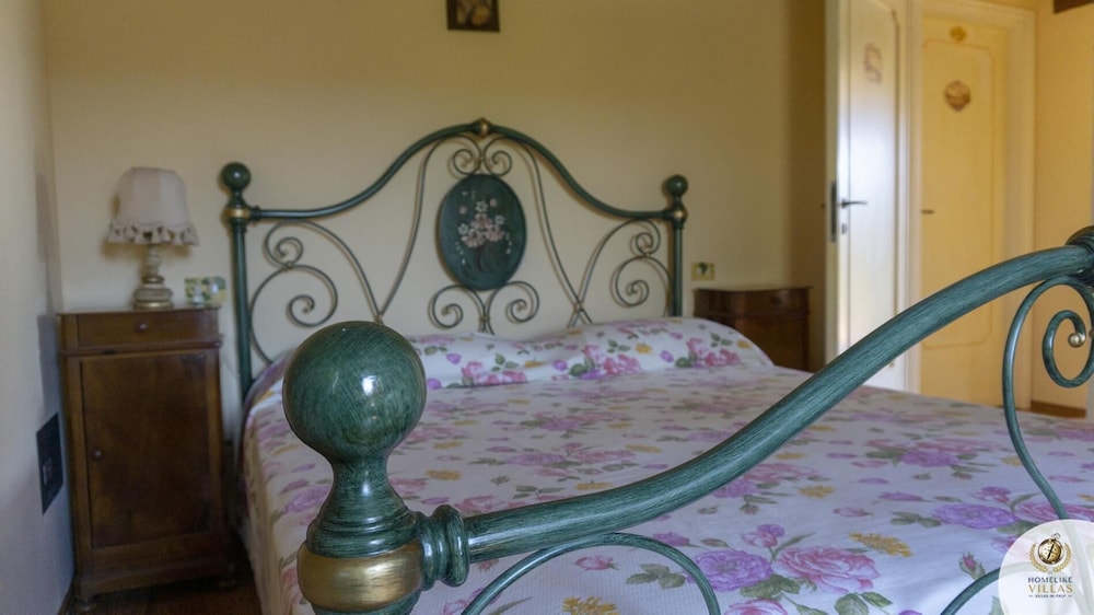 Villa (6 Bedrooms) photo 1