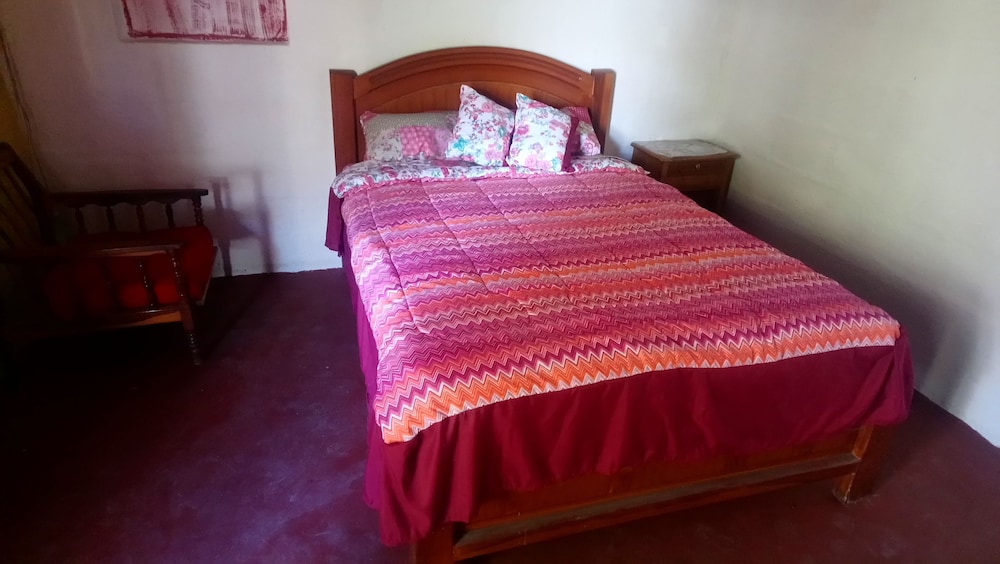 Double Room, 1 Queen Bed photo 1