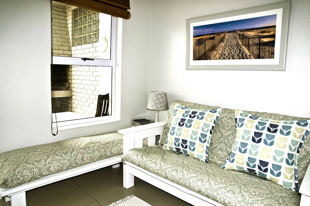 Classic Apartment, 2 Twin Beds, Patio, Garden Area photo 1