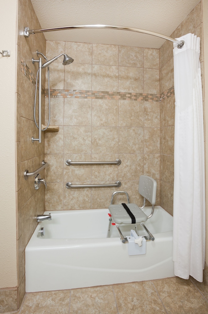 Standard Room, 1 King Bed, Accessible (Communications) - Photo 4
