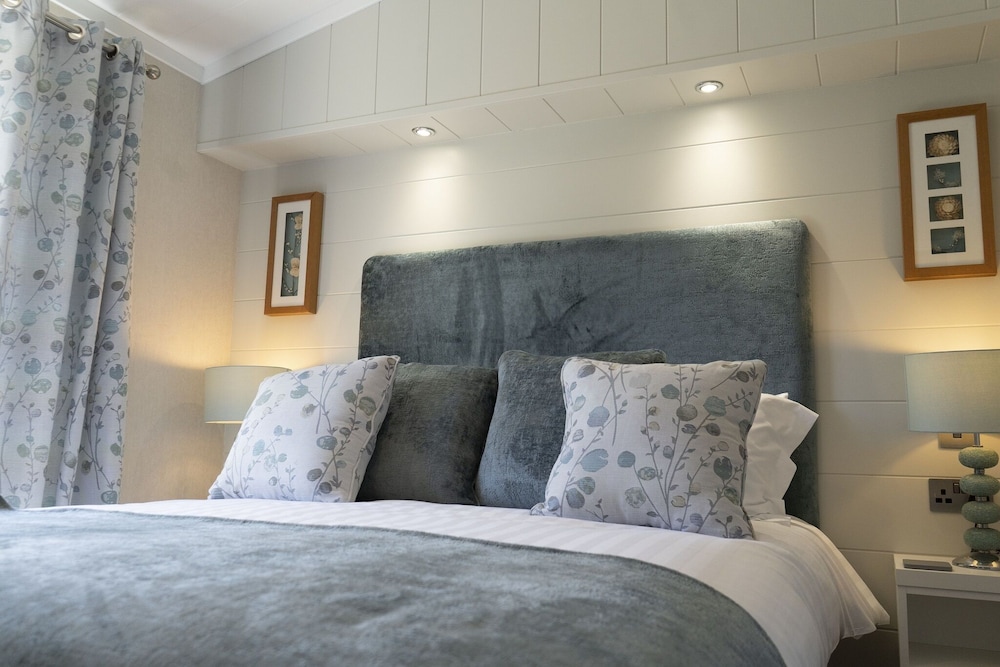 Luxury Apartment, Ensuite photo 3