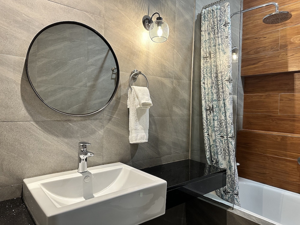 Superior Triple Room - Photo 10