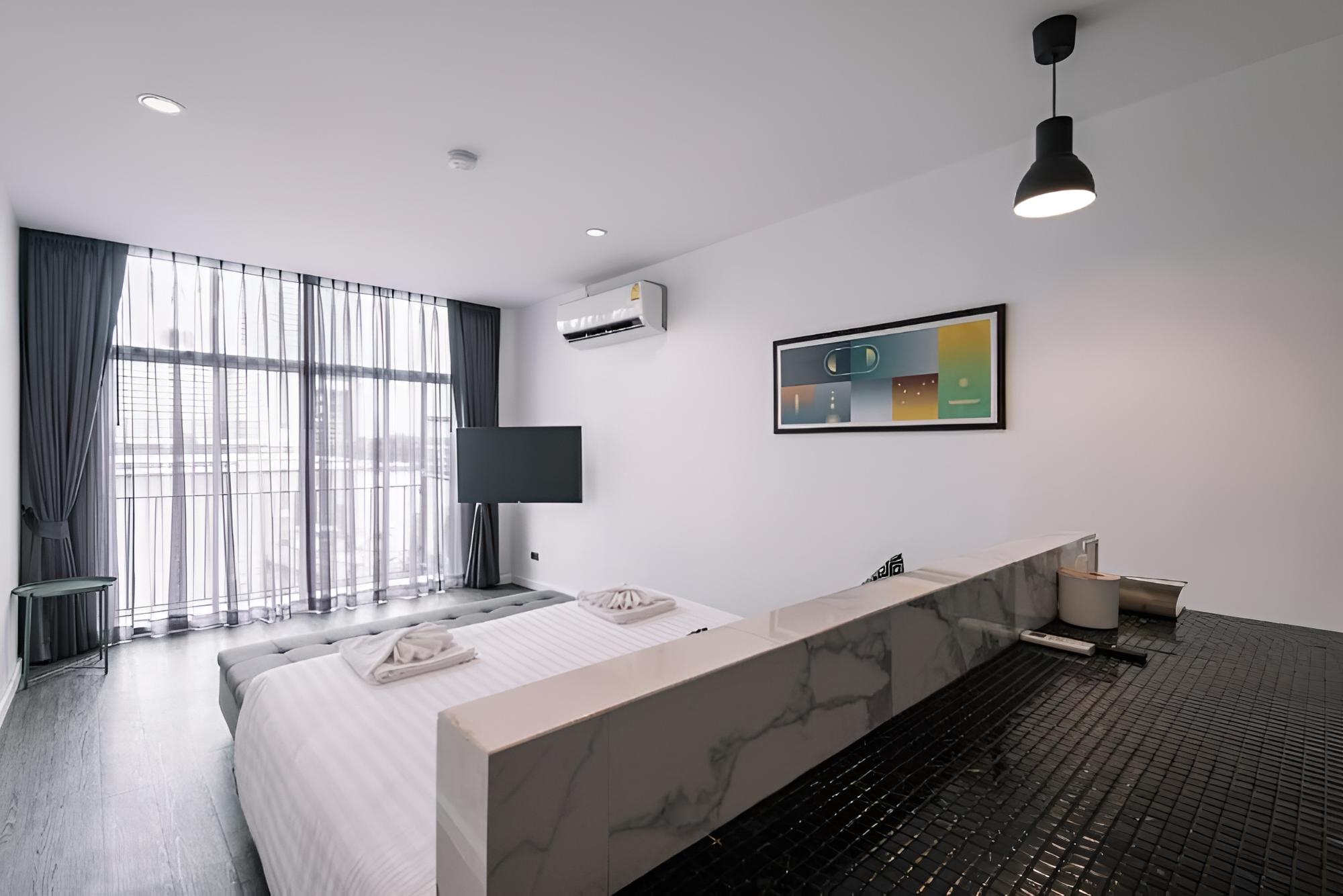 Riverfront Deluxe photo 1