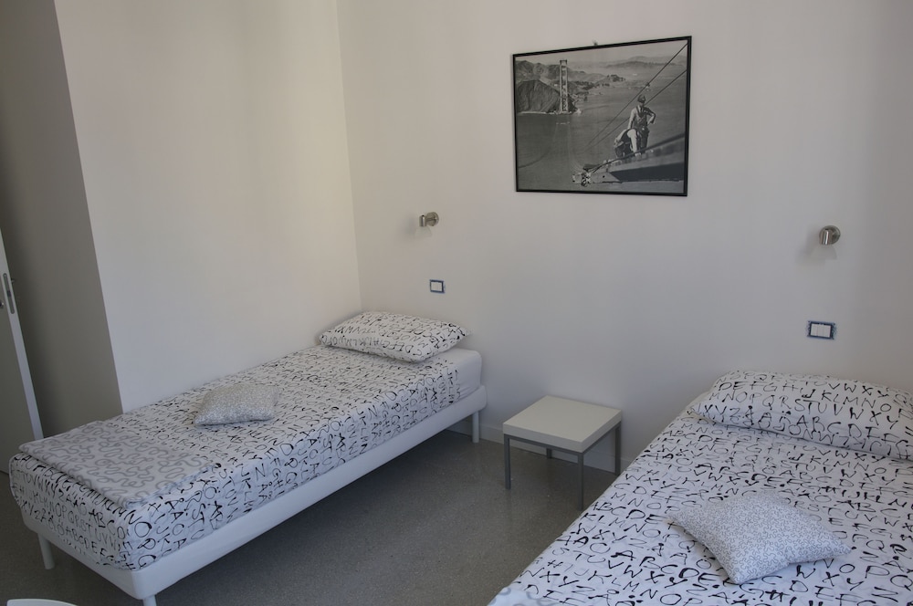 Standard Twin Room, Shared Bathroom, Mountainside