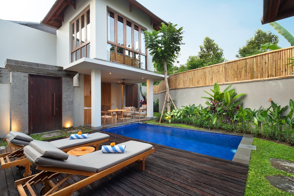 Grand 1 Bedroom Villa with Private Pool and Bath tub
